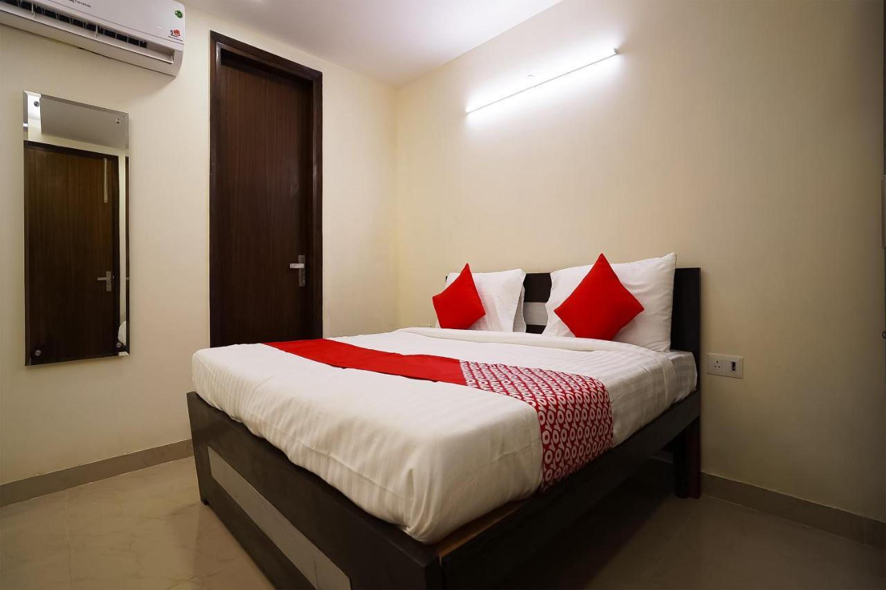 Hotel O Olive Saffron Dillí Exteriér fotografie