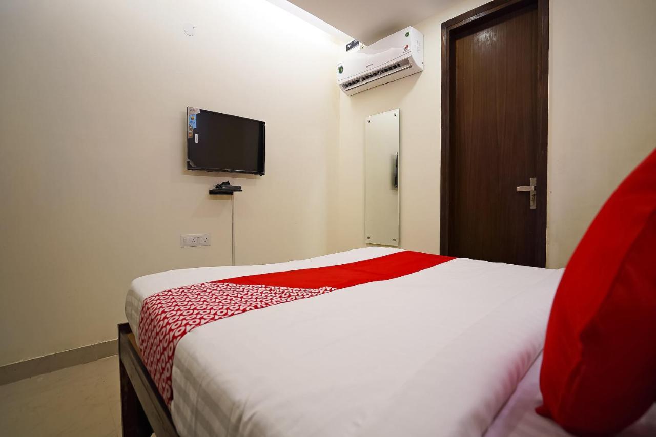 Hotel O Olive Saffron Dillí Exteriér fotografie