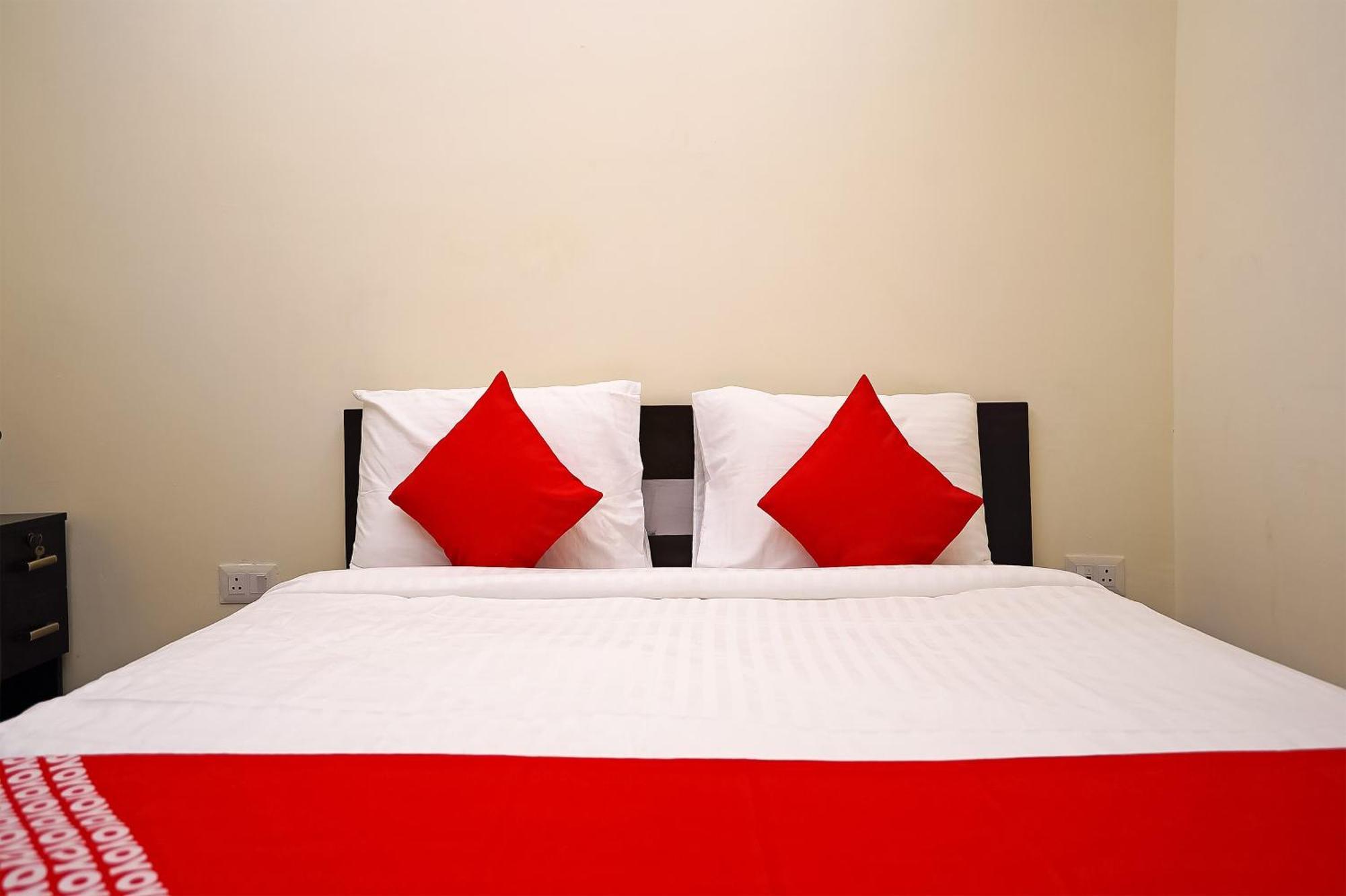 Hotel O Olive Saffron Dillí Exteriér fotografie