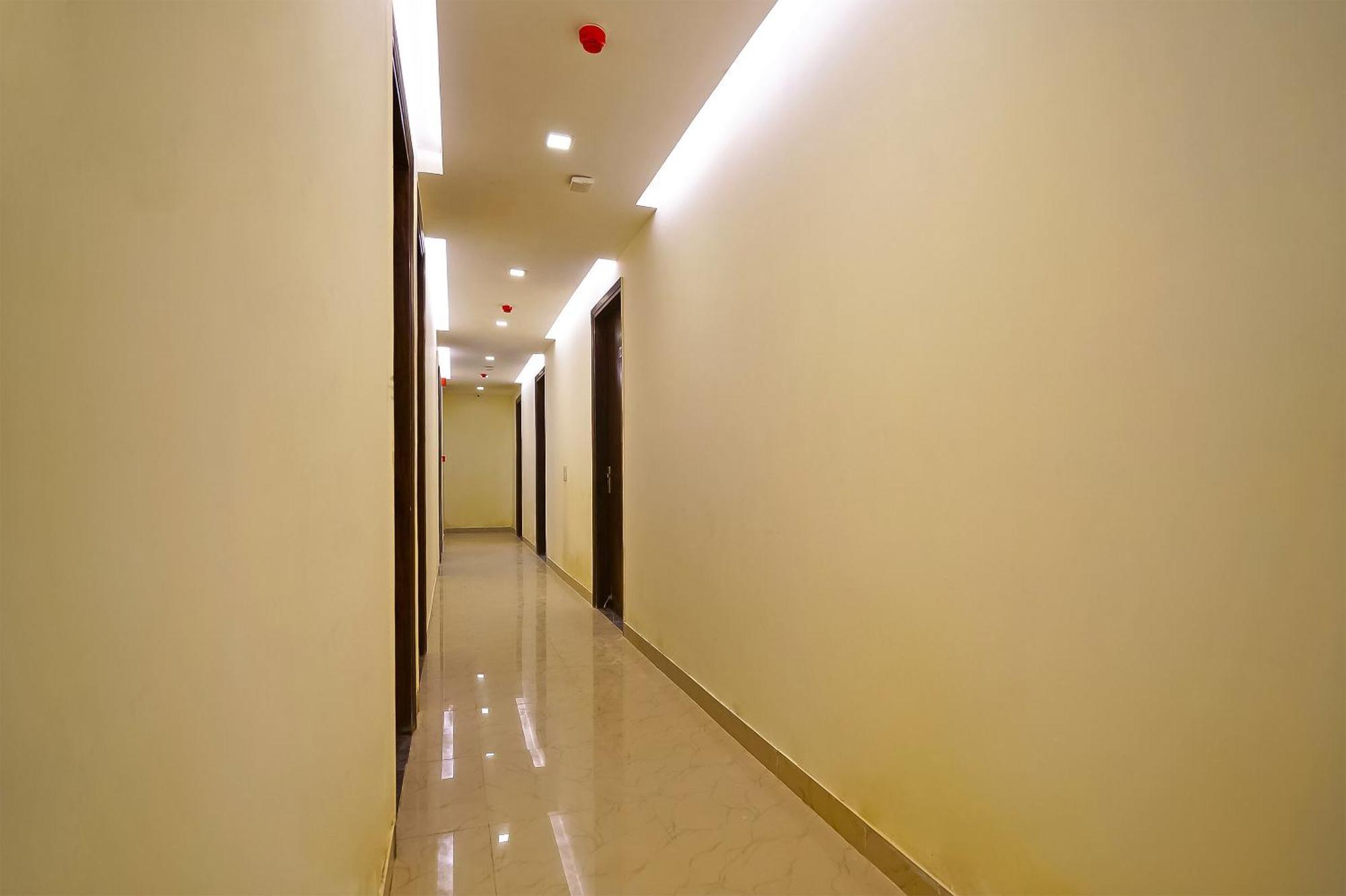 Hotel O Olive Saffron Dillí Exteriér fotografie
